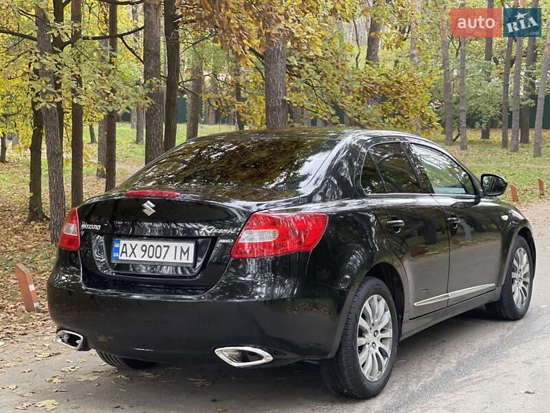 Седан Suzuki Kizashi 2012 в Киеве