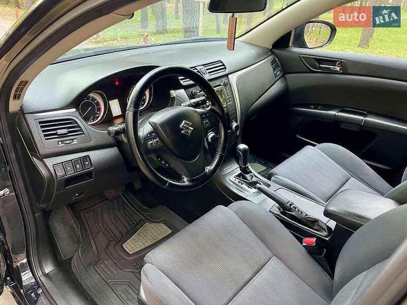 Седан Suzuki Kizashi 2012 в Киеве