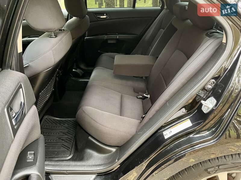 Седан Suzuki Kizashi 2012 в Киеве