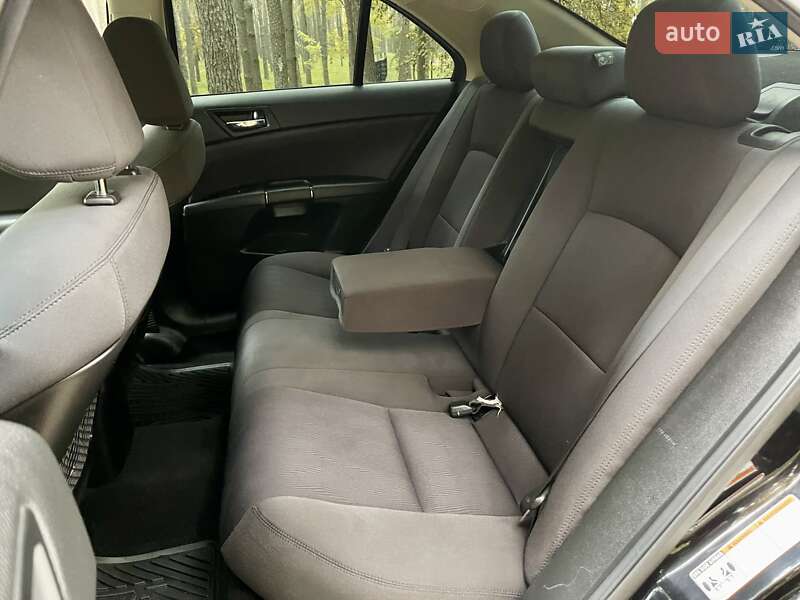 Седан Suzuki Kizashi 2012 в Киеве