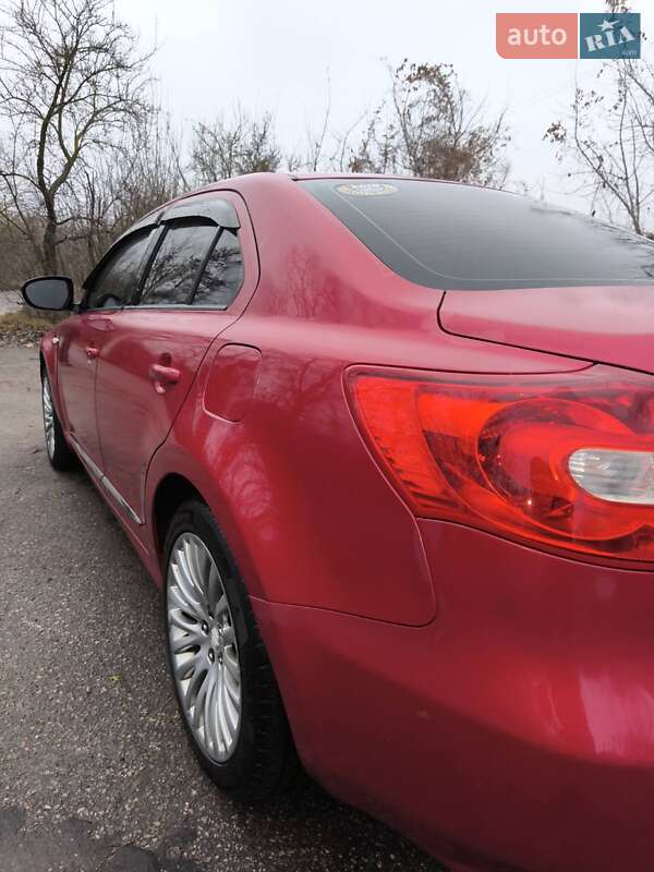 Седан Suzuki Kizashi 2012 в Конотопі