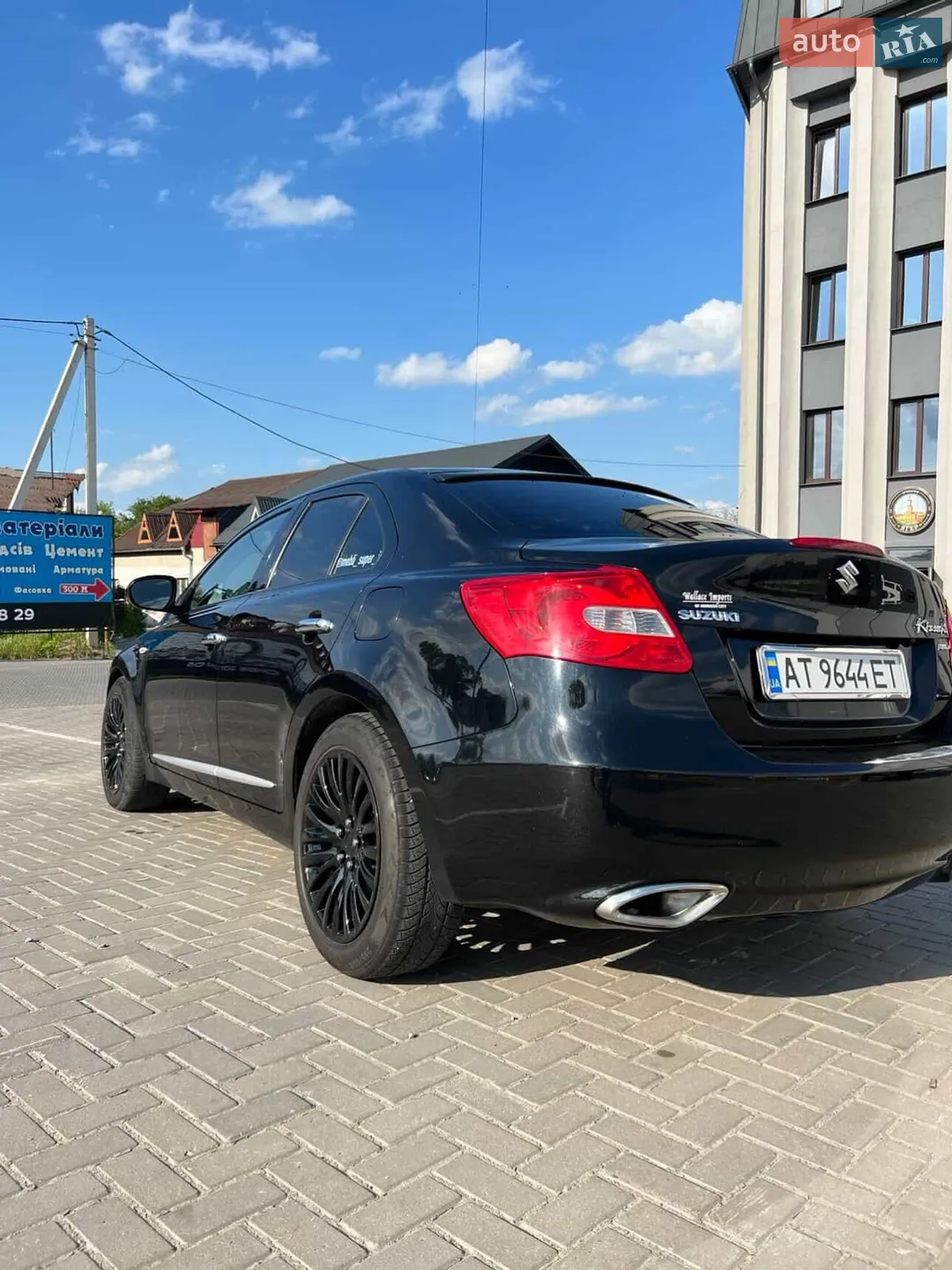 2012 Suzuki Kizashi - мініатюра 2