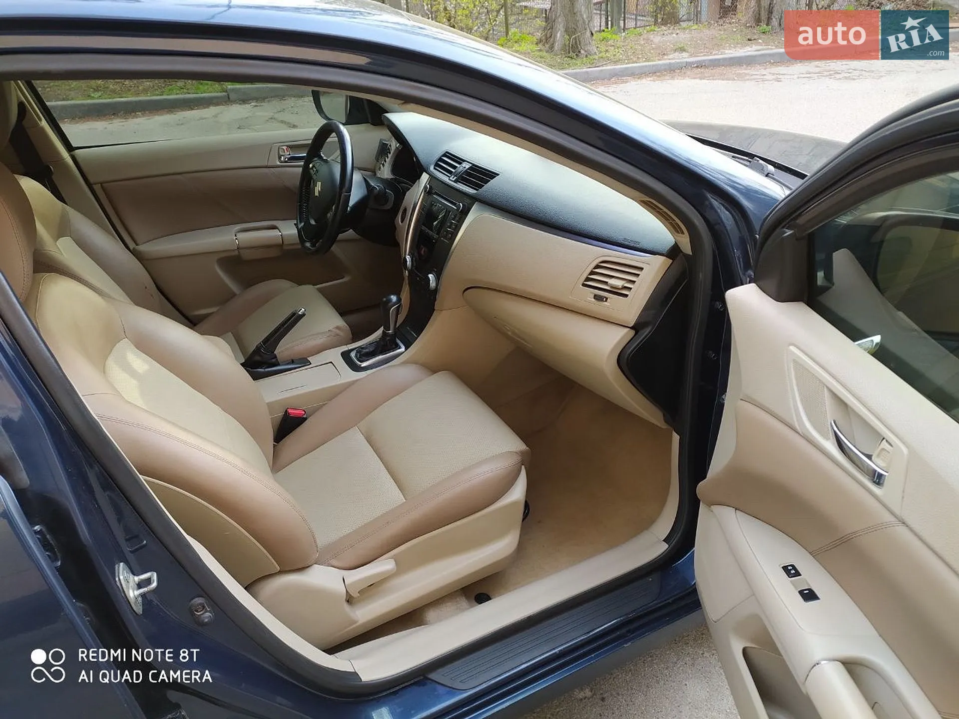 2012 Suzuki Kizashi - мініатюра 15