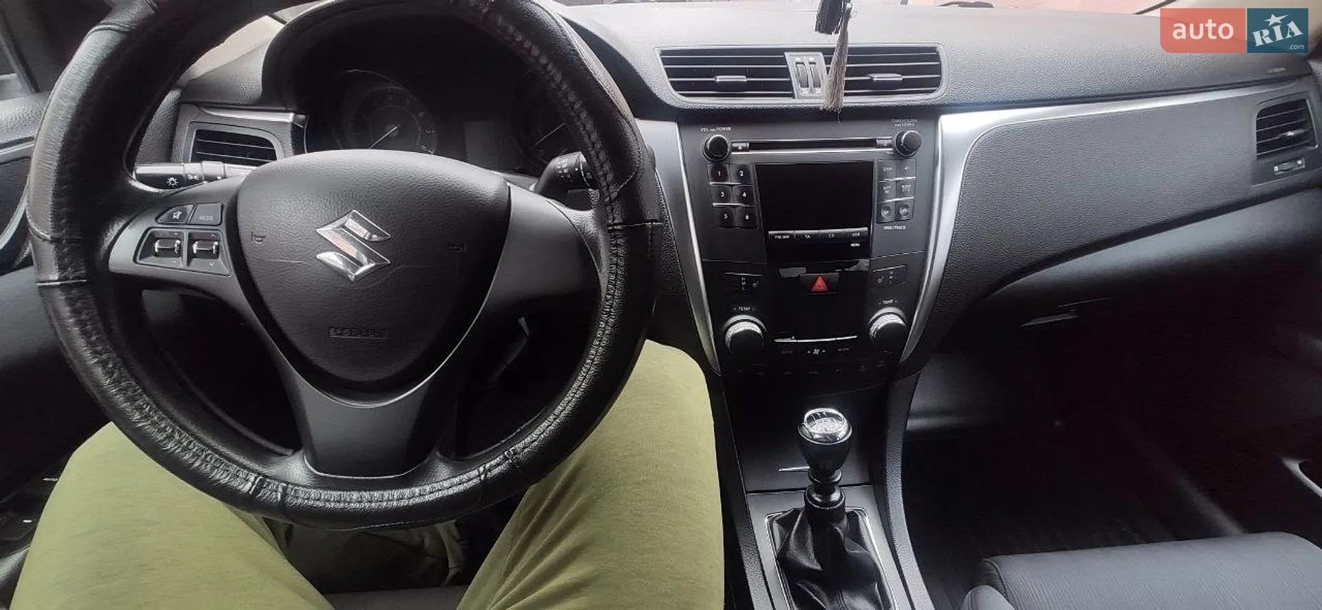 2011 Suzuki Kizashi - мініатюра 20