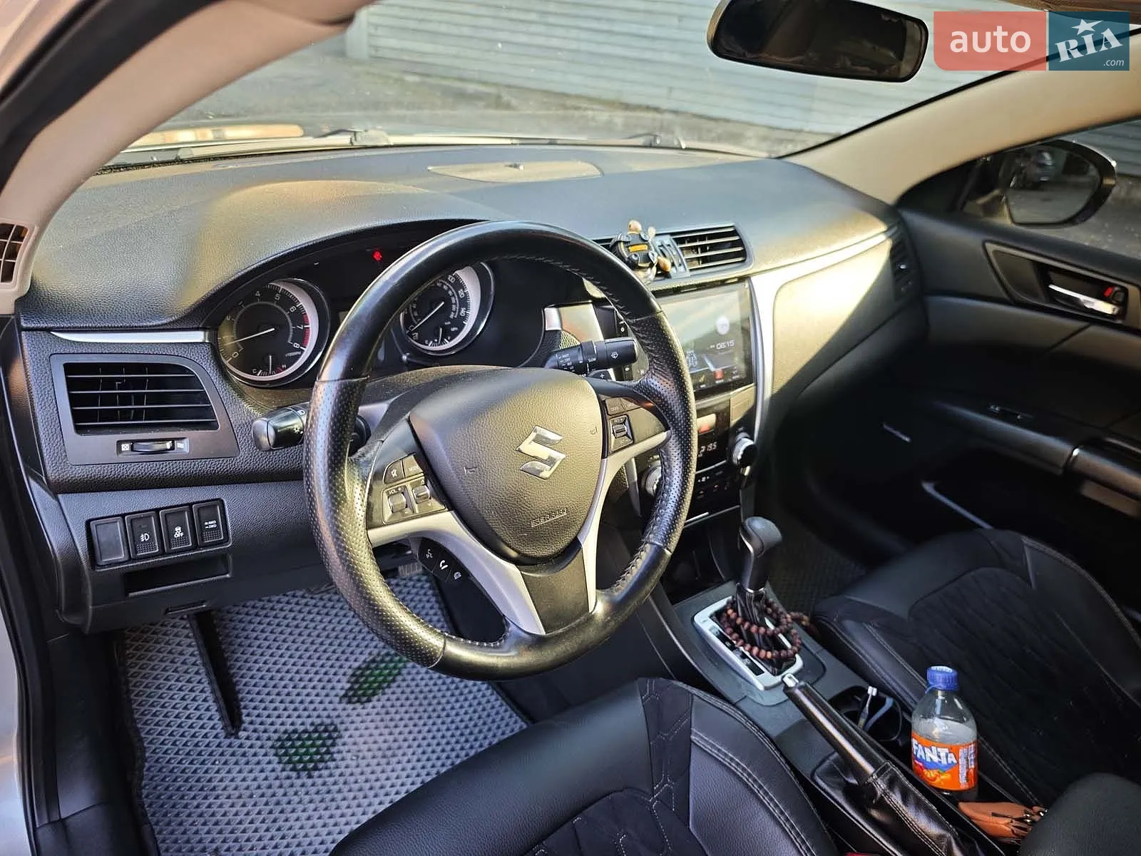 2011 Suzuki Kizashi - мініатюра 21