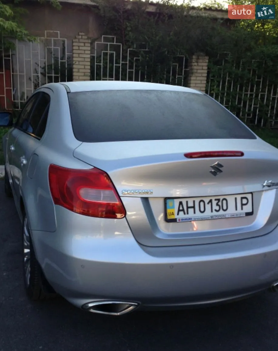 Suzuki Kizashi 2011