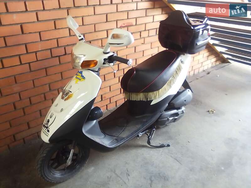 Грузовые мотороллеры, мотоциклы, скутеры, мопеды Suzuki Lets 2 2018 в Днепре фото 3 Грузовые мотороллеры, мотоциклы, скутеры, мопеды Suzuki Lets 2 2018 в Днепре