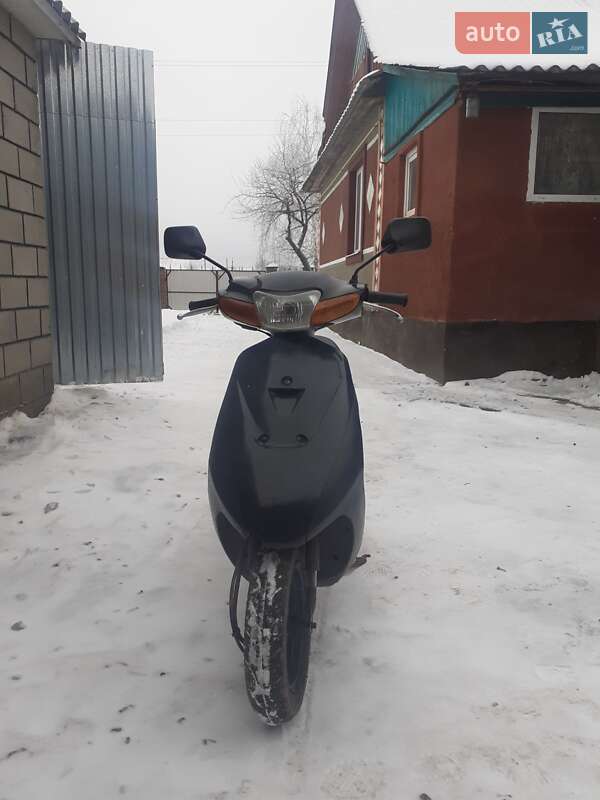 Мотороллер Suzuki Lets 3 2010 в Сарнах фото 2 Мотороллер Suzuki Lets 3 2010 в Сарнах