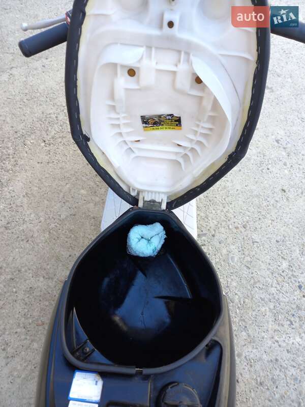 Скутер Suzuki Lets 4 2010 в Черновцах