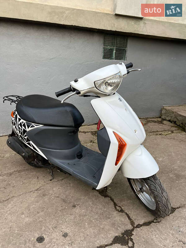 Мопеди Suzuki Lets 5 2012 в Бурштині