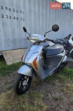 Скутер Suzuki Lets 5 2013 в Первомайске
