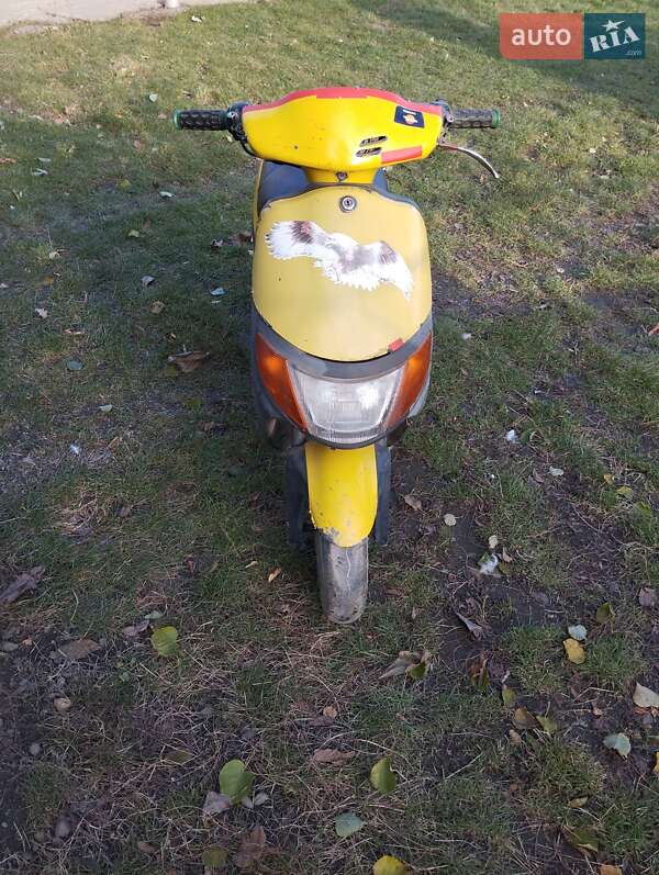 Suzuki Lets 2011