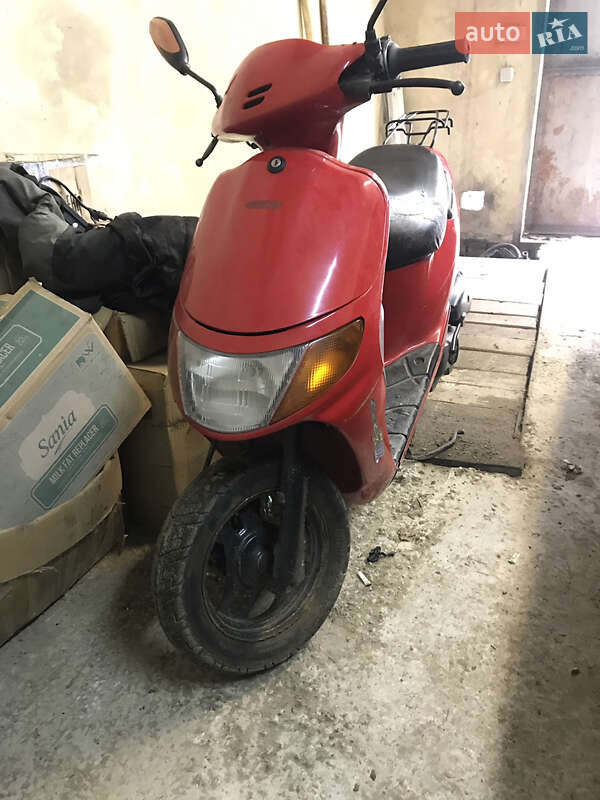 Suzuki Lets 2011