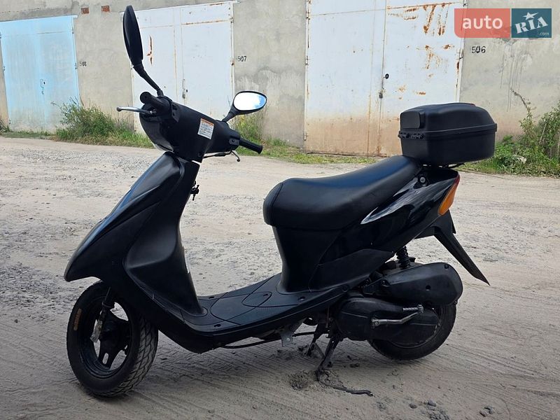 Скутер Suzuki Lets 2011 в Бродах
