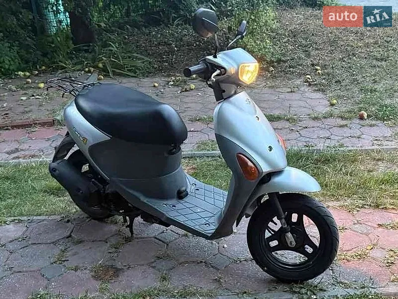 Suzuki Lets 2011