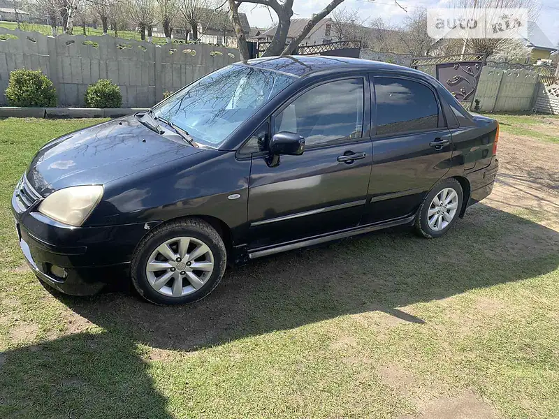 Suzuki Liana