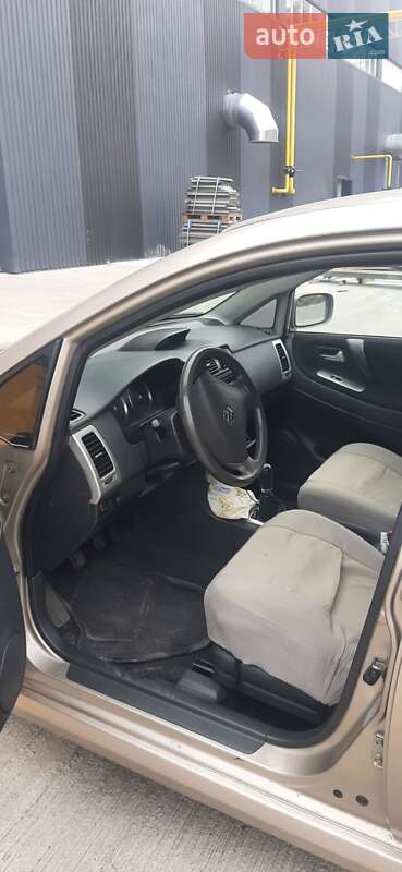 Седан Suzuki Liana 2005 в Білій Церкві