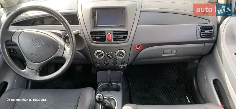 Универсал Suzuki Liana 2003 в Киеве