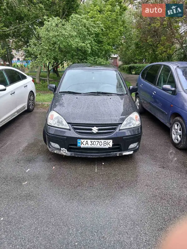 Suzuki Liana