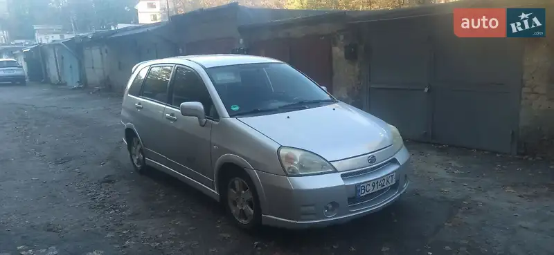 Suzuki Liana