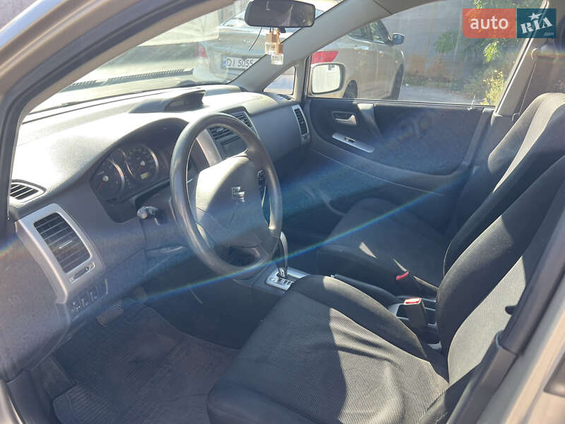 Седан Suzuki Liana 2005 в Киеве