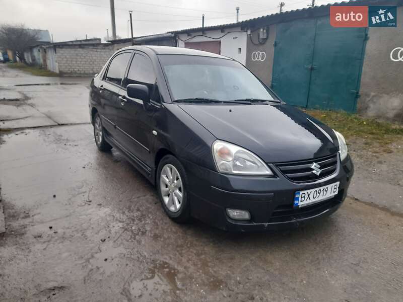 Седан Suzuki Liana 2007 в Староконстантинове