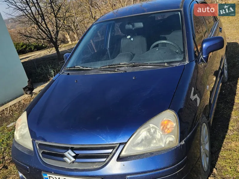 Suzuki Liana