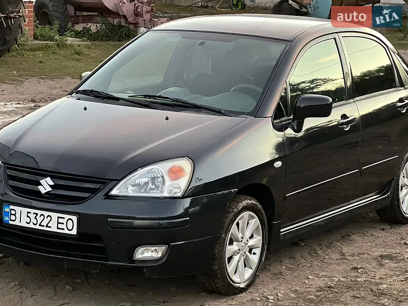 Suzuki Liana