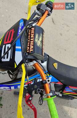 Мотоцикл Кросс Suzuki RM 250Z 2015 в 