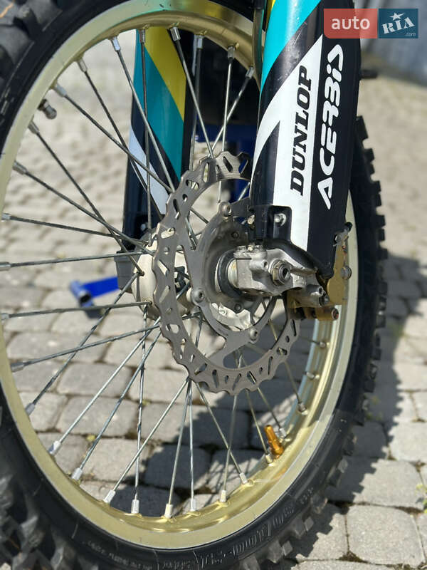 Мотоцикл Кросс Suzuki RM 250Z 2015 в Ужгороде