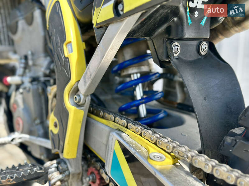 Мотоцикл Кросс Suzuki RM 250Z 2015 в Ужгороде