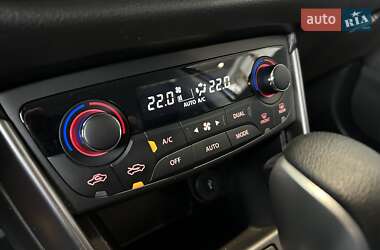 Позашляховик / Кросовер Suzuki S-Cross 2024 в 