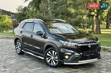 Suzuki S-Cross 2024
