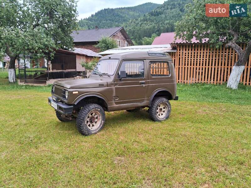 Внедорожник / Кроссовер Suzuki Samurai 1987 в Верховине