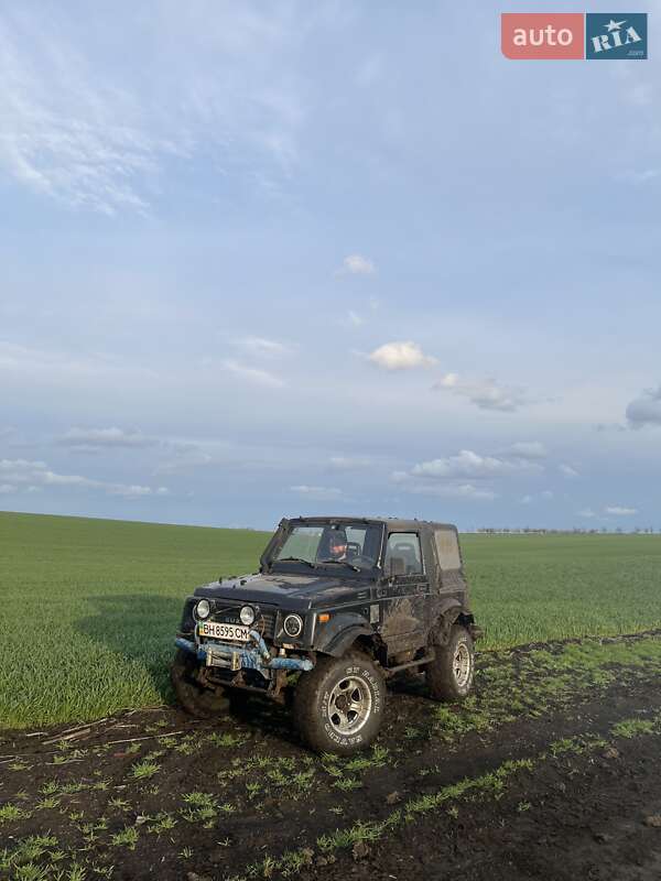 Внедорожник / Кроссовер Suzuki Samurai 1988 в 