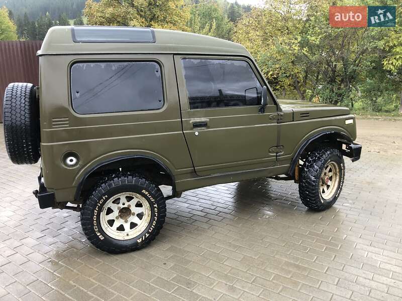 Внедорожник / Кроссовер Suzuki Samurai 1987 в Верховине