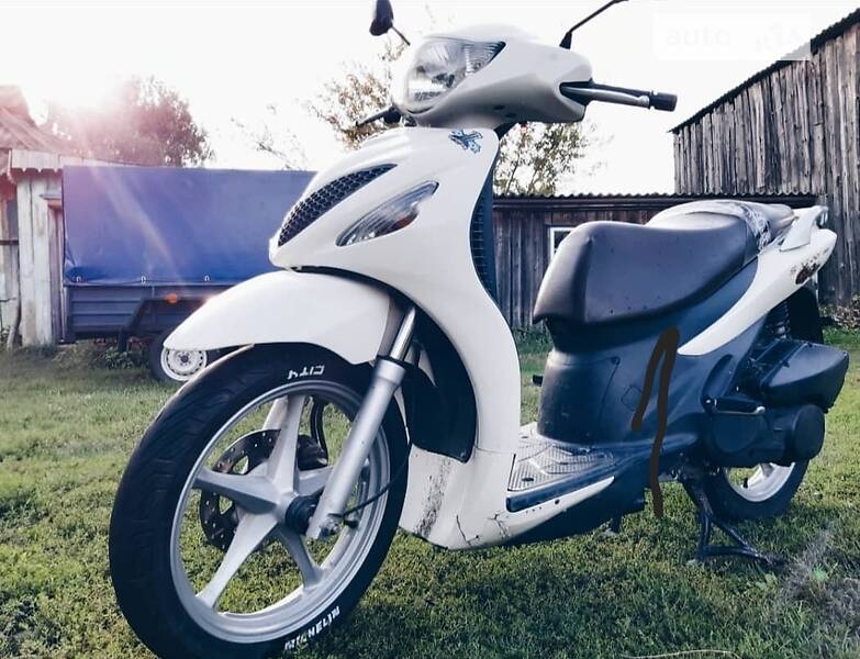 Suzuki SIXteen