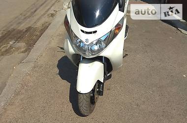 Макси-скутер Suzuki Skywave 250 2006 в Бершади