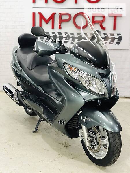 Макси-скутер Suzuki Skywave 250 2012 в Одессе