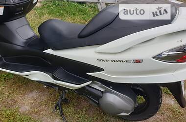 Макси-скутер Suzuki Skywave 250 2011 в 