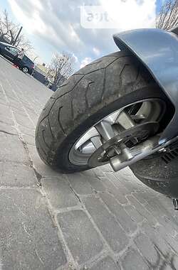 Макси-скутер Suzuki Skywave 250 2004 в 