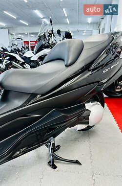 Макси-скутер Suzuki Skywave 250 2007 в 