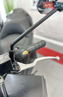Макси-скутер Suzuki Skywave 250 2007 в 