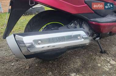 Макси-скутер Suzuki Skywave 250 2009 в 