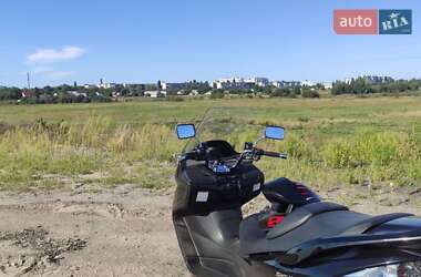 Скутер Suzuki Skywave 250 2011 в 