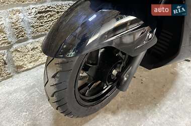 Макси-скутер Suzuki Skywave 250 2008 в 