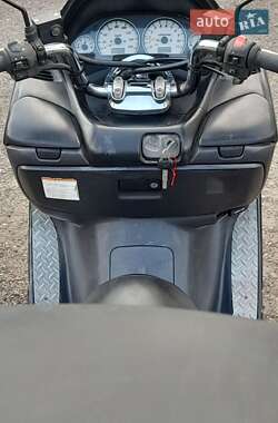 Макси-скутер Suzuki Skywave 250 2006 в 