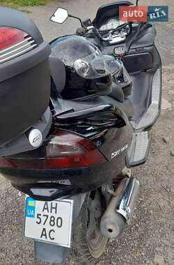 Макси-скутер Suzuki Skywave 250 2006 в 