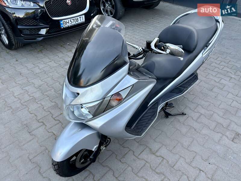 Макси-скутер Suzuki Skywave 250 2007 в Одессе