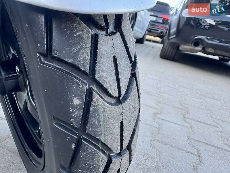 Макси-скутер Suzuki Skywave 250 2007 в Одессе